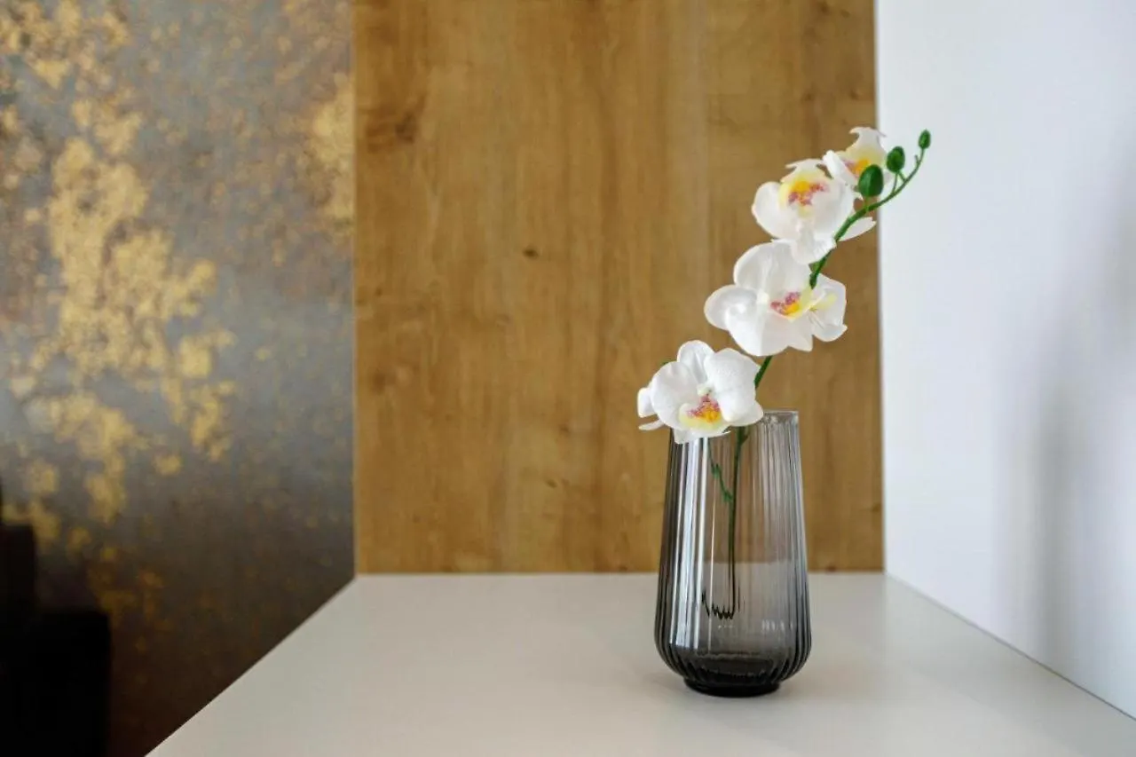 Urban Chic - Studio Apartment - Odra View&Witolda فروتسواف 0*,